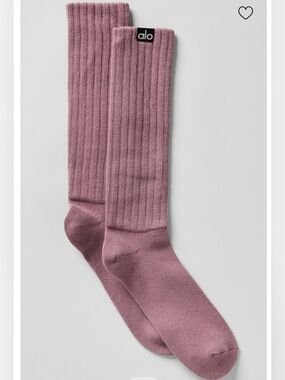 Alo Unisex Scrunch Socks in Smoky Quartz
Size M